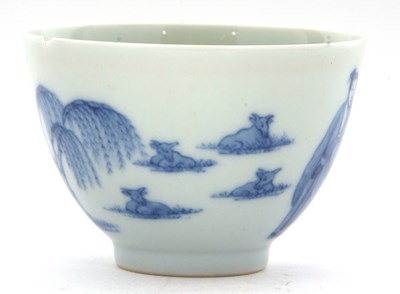 Lot 136 - A Chinese porcelain tea bowl decorated in...