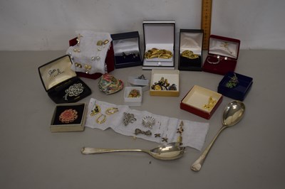 Lot 128 - Box of assorted costume jewellery