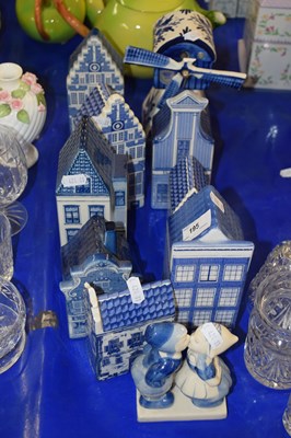 Lot 195 - Collection of modern Delft model cottages,...