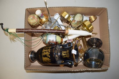 Lot 204 - Mixed Lot: Continental porcelain tobacco pipe,...