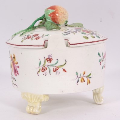Lot 92 - An 18th Century Derby butter tub and cover...