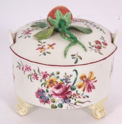 Lot 92 - An 18th Century Derby butter tub and cover...