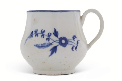 Lot 94 - An Isleworth custard cup withg chantilly style...