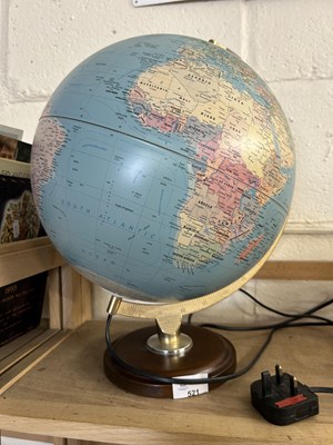 Lot 521 - An electric globe