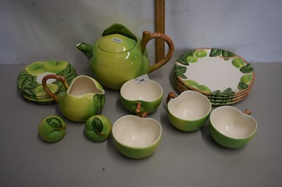 Lot 164 - Quantity of apple shaped tea wares