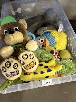 Lot 659 - Box of assorted soft toys and others