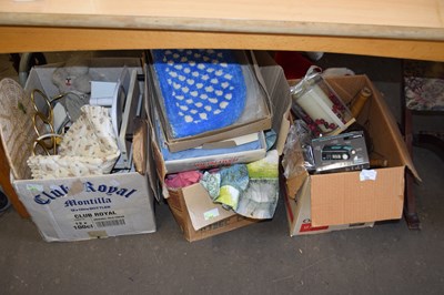 Lot 755 - Quantity of assorted household clearance