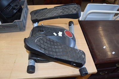 Lot 756 - An exercise stepper