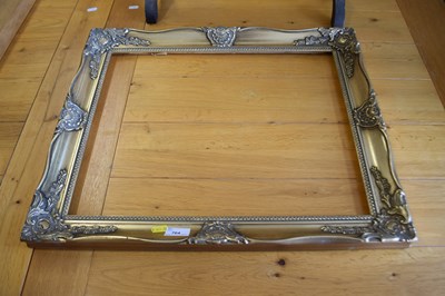 Lot 764 - Gilt picture frame