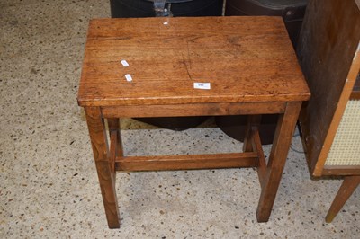 Lot 390 - Small oak side table