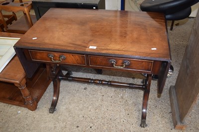 Lot 398 - Reproduction Georgian style drop leaf sofa table