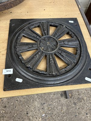 Lot 1012 - Cast iron plaque