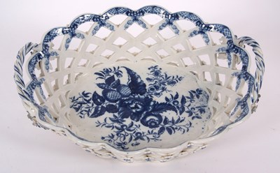 Lot 44 - A fine 18th Century Worcester porcelain basket...