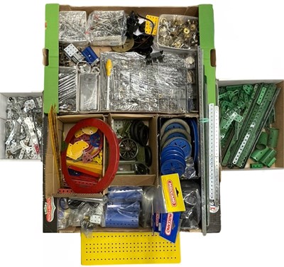 Lot 139 - A large quantity of various Meccano components