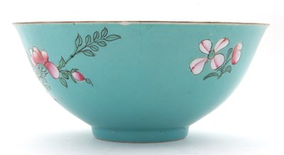 Lot 118 - A Chinese porcelain bowl, the turquoise ground...