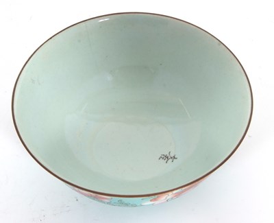 Lot 118 - A Chinese porcelain bowl, the turquoise ground...