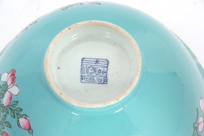 Lot 118 - A Chinese porcelain bowl, the turquoise ground...