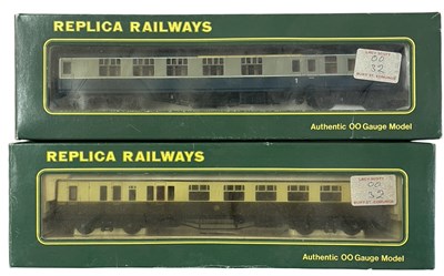 Lot 25 - A pair of boxed Replica Railways 00 gauge rail...