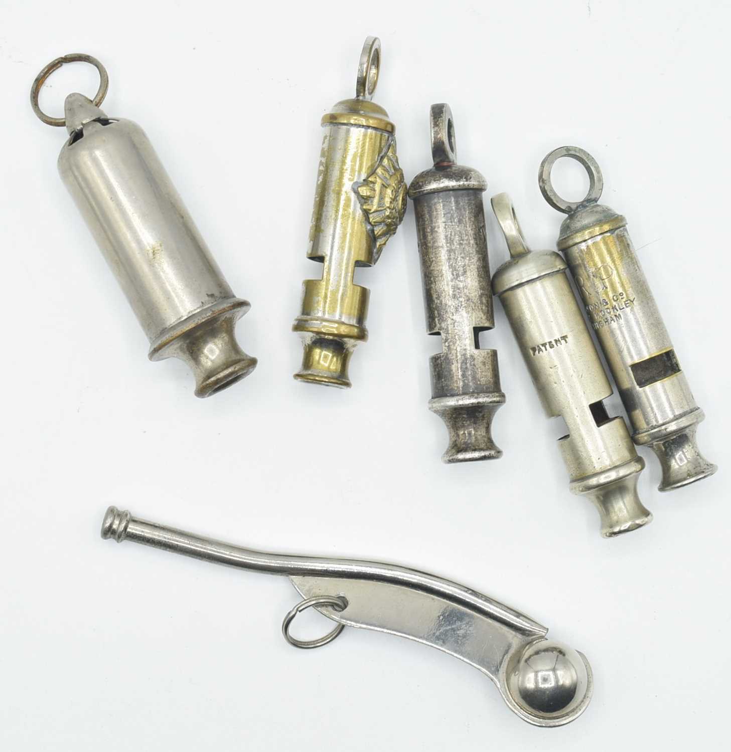 Lot 164 - Mixed quantity of whistles to include ACME...