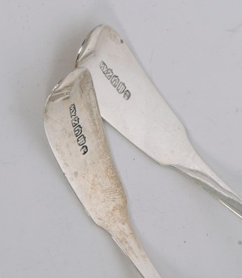 Lot 52 - A pair of William IV fiddle pattern silver...