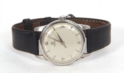 Lot 424 - A stainless steel gents Omega wristwatch,...