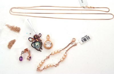 Lot 403 - A mixed lot of silver rose gold plated and...