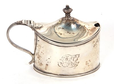 Lot 93 - George III silver mustard of oval form with...