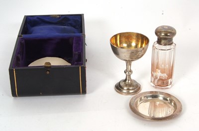 Lot 102 - An early 20th Century silver travelling...