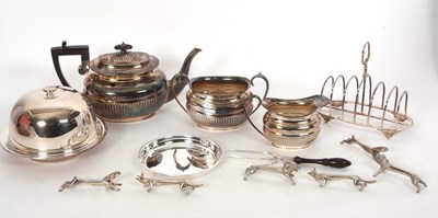 Lot 402 - Mixed Lot: SIlver plated three piece bachelors...