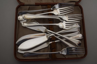 Lot 139 - Vintage cased set of six pairs of plated fish...