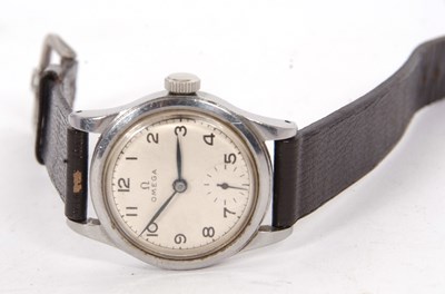 Lot 425 - A vintage Omega gents wristwatch, it has a...