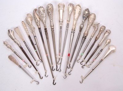 Lot 248 - A group of late 19th/early 20th Century silver...