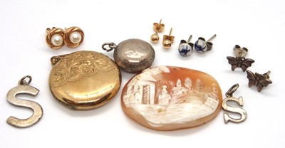 Lot 149 - A mixed lot of jewellery, to include an...