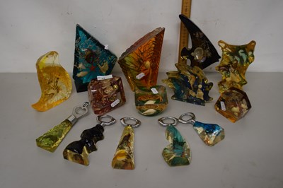 Lot 59 - Collection of novelty resin decorations and...