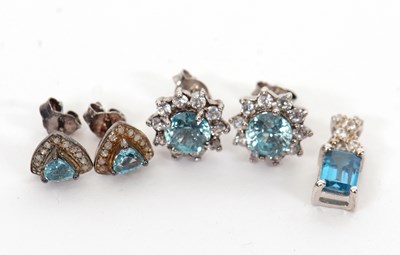 Lot 226 - A quantity of gemset jewellery: to include a...