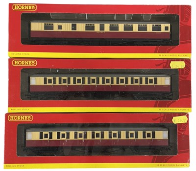 Lot 20 - Three boxed Hornby 00 gauge coaches, to...