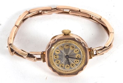 Lot 237 - 9ct gold cased Federal ladies wristwatch on an...