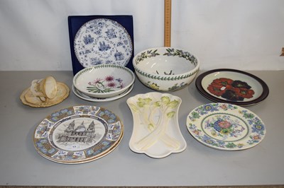 Lot 13 - Mixed Lot: Various assorted dinner wares to...