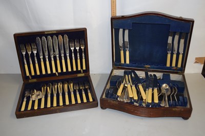 Lot 15 - Two cases of silver plated cutlery