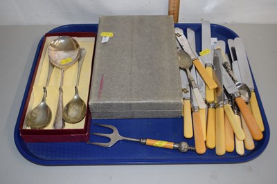 Lot 19 - Mixed Lot: Various assorted cutlery