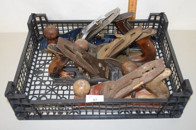 Lot 87 - Box of vintage wood working planes