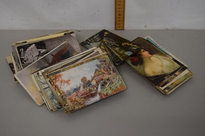 Lot 108 - Box of assorted postcards