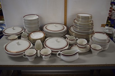 Lot 218 - Quantity of Woods & Sons Buckingham pattern...