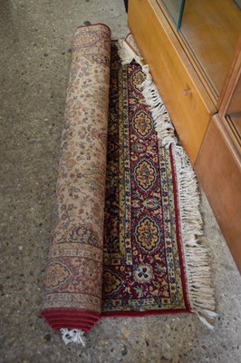 Lot 469 - 20th Century patterned floor rug