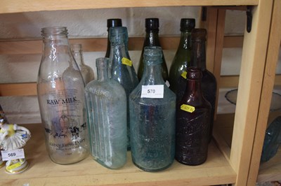 Lot 570 - Mixed Lot: Various vintage bottles