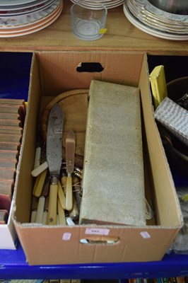 Lot 582 - Box of various celluloid handle cutlery,...