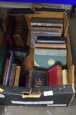 Lot 614 - A box of books botanical and other interest