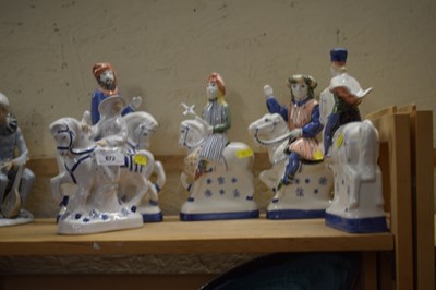 Lot 672 - Five various Rye Pottery figures