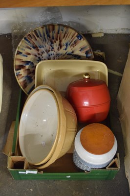 Lot 726 - Box of various mixing bowls, storage jars, ice...