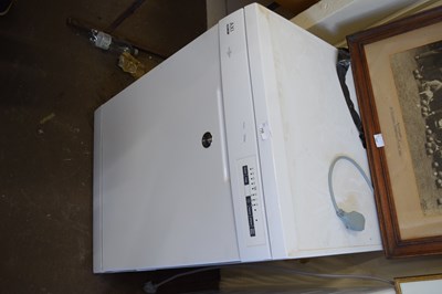 Lot 758 - A Hoover dishwasher